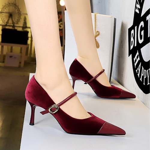 Korean style pointed fine-root banquet shoes for women