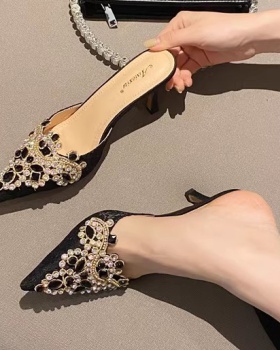 Rhinestone pointed pearl summer fashion slippers