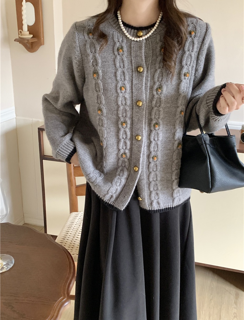 Spring all-match buckle tops loose pattern sweater