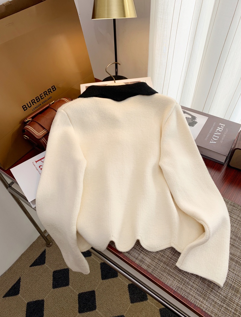Chanelstyle small fellow coat doll collar sweater