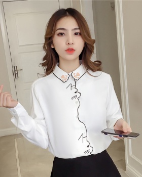 College style lovely white long sleeve embroidery shirt