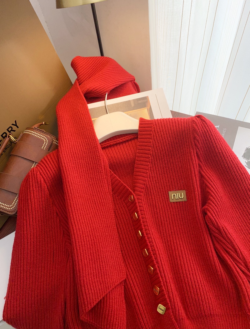 Spring red sweater V-neck fashionable scarves 2pcs set