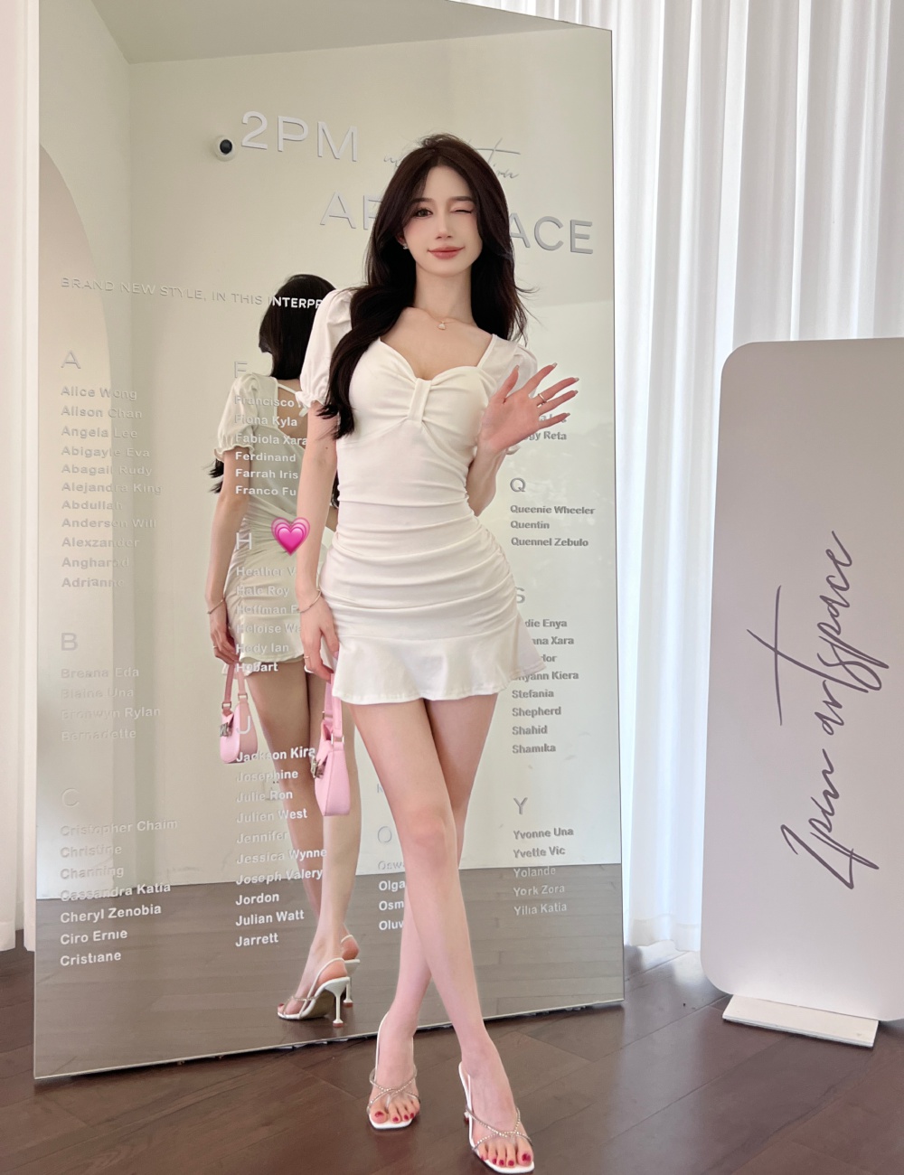 Short sleeve white show young spicegirl low-cut dress