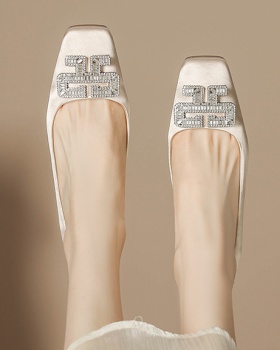 Flat chanelstyle high mercerized shoes for women