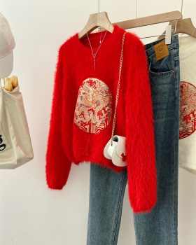 Red autumn and winter Chinese style embroidery loose sweater