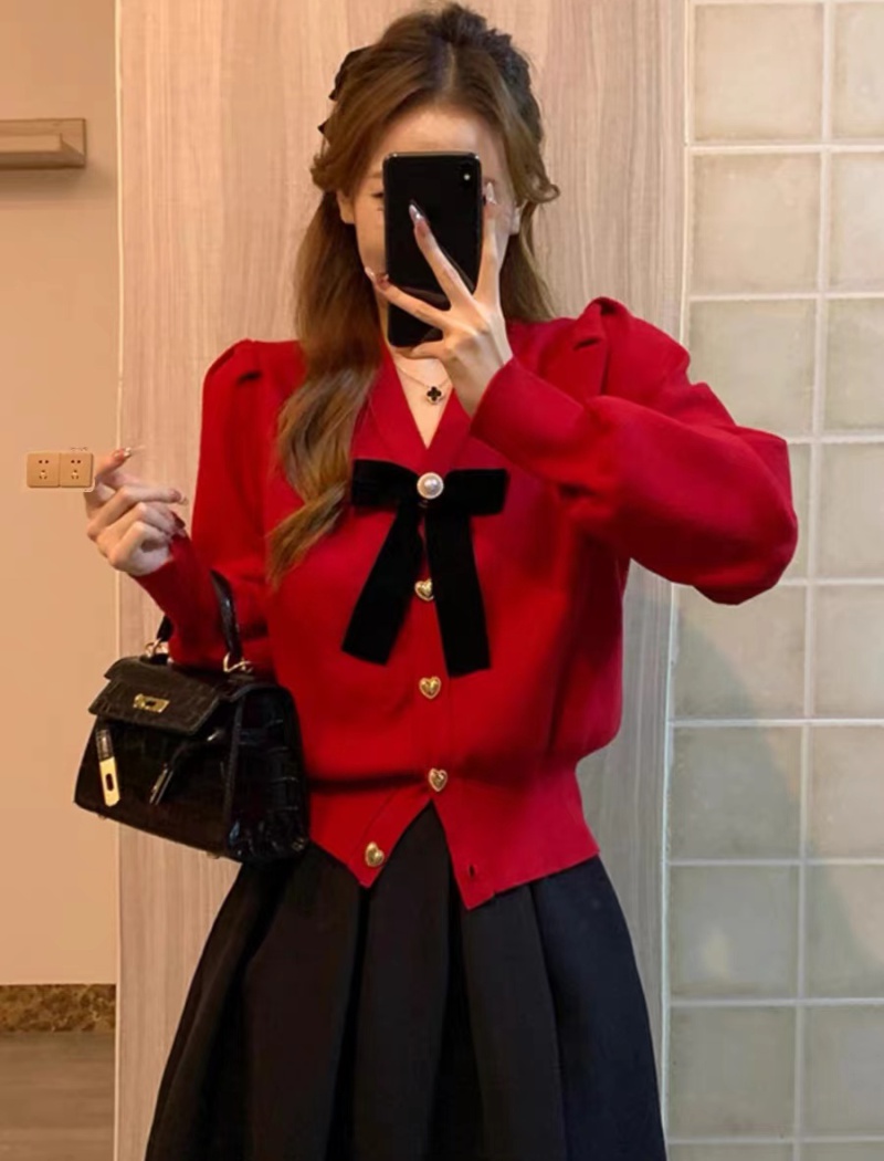 Slim V-neck knitted tops red chanelstyle bow cardigan