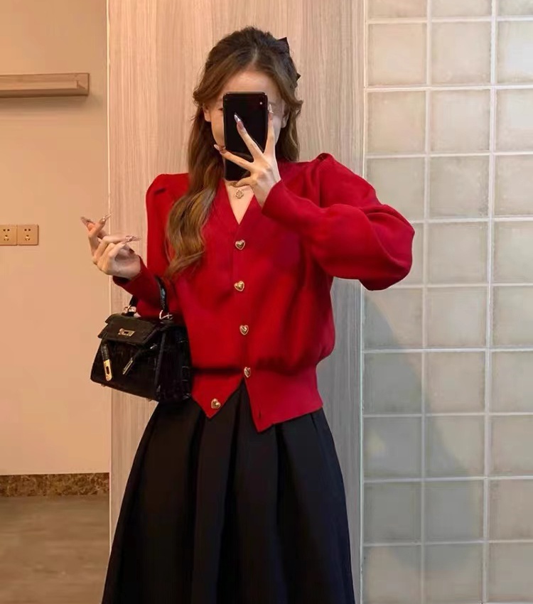 Slim V-neck knitted tops red chanelstyle bow cardigan