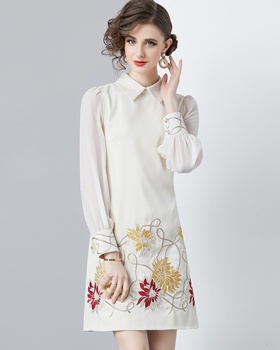 Fashion gold line splice embroidery dress for women