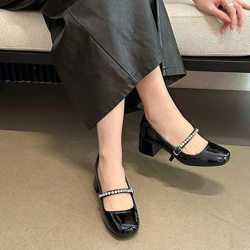 Low high-heeled patent leather thick shoes for women
