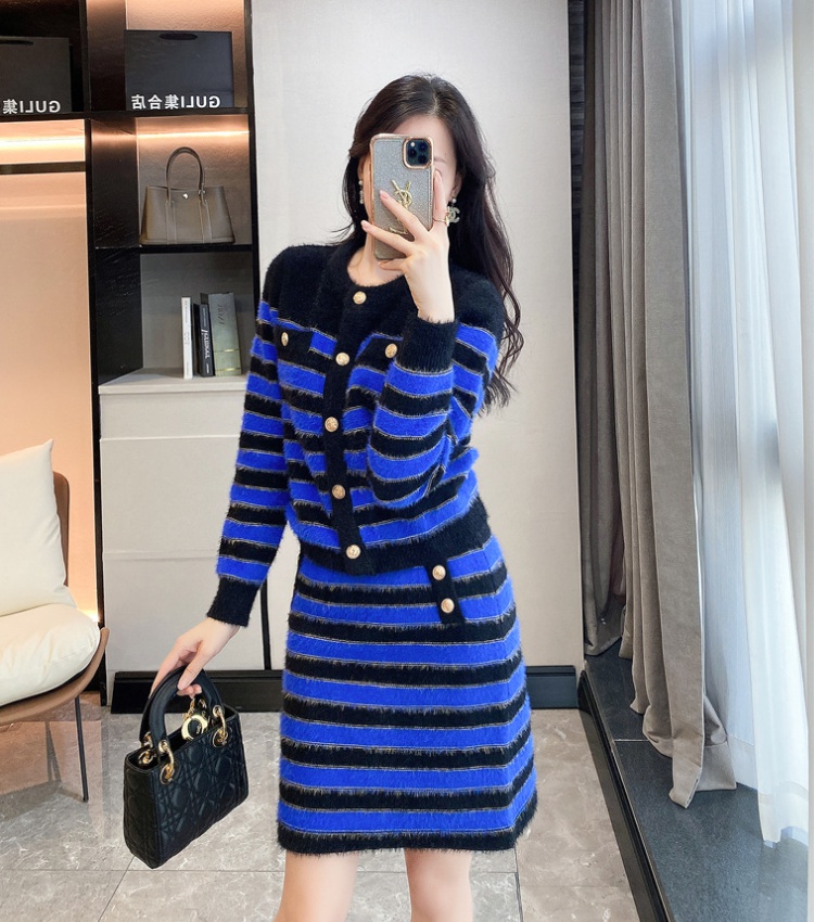 Chanelstyle knitted fashion skirt 2pcs set for women