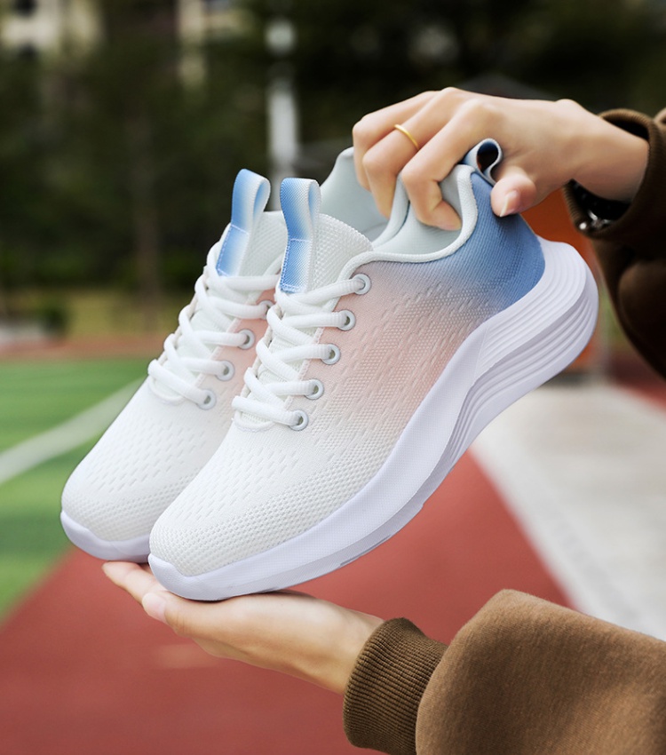 Soft soles shoes breathable Sports shoes for women