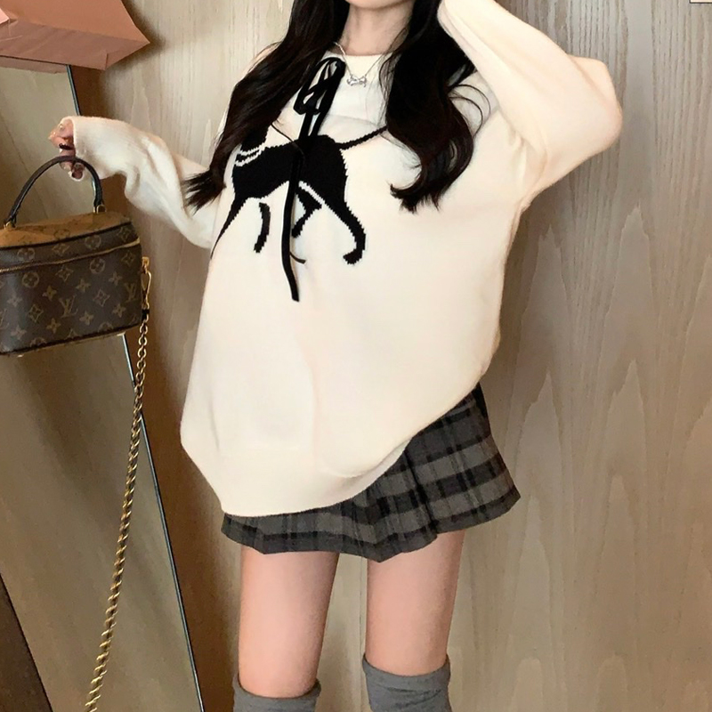 Show young fawn loose heart bandage lazy sweater