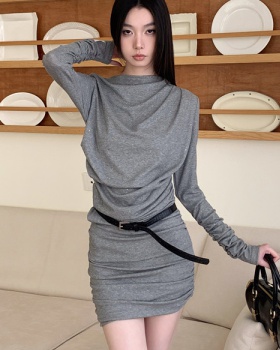 Slim long sleeve T-back classic fold dress