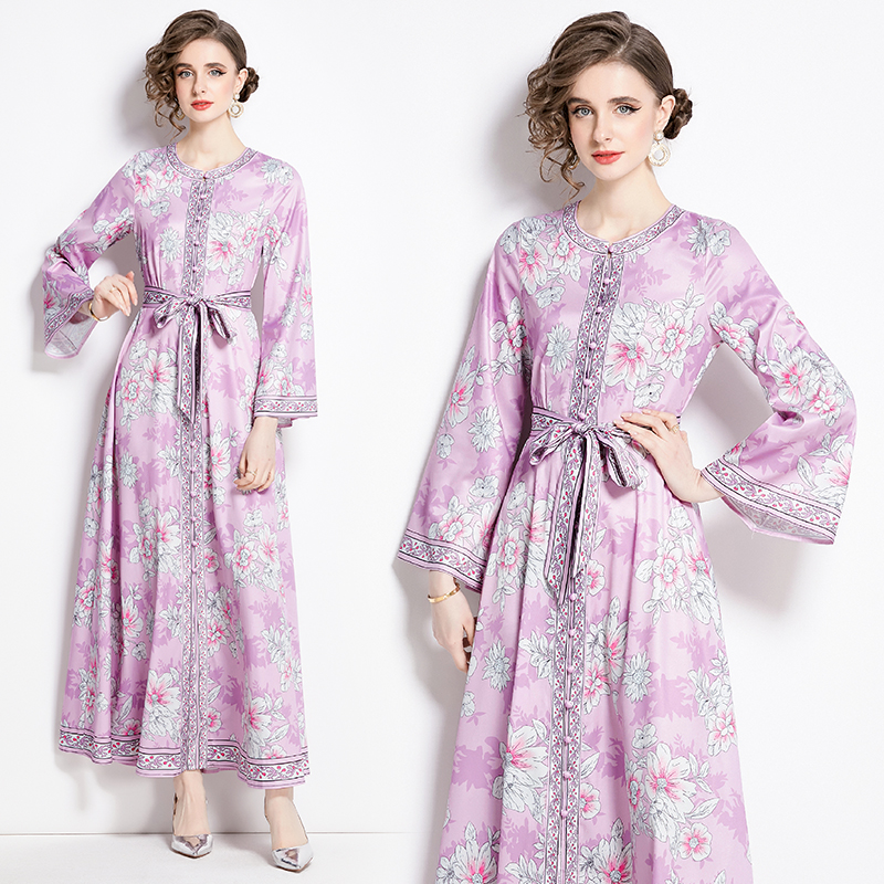 Spring trumpet sleeves court style dress