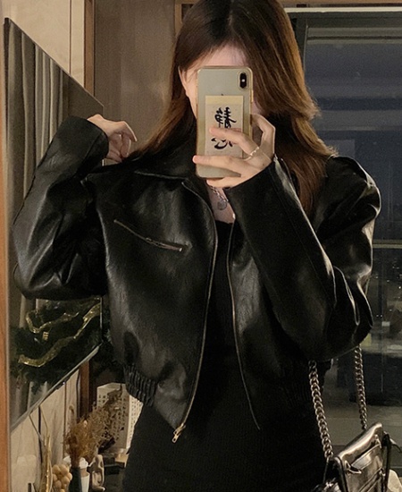 Niche short black leather coat spring retro coat