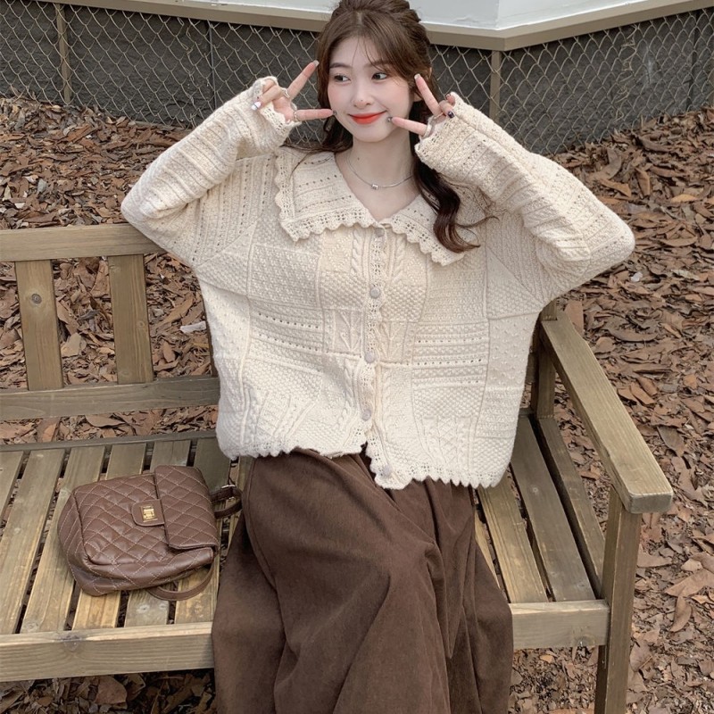 Korean style doll lapel sweet sweater