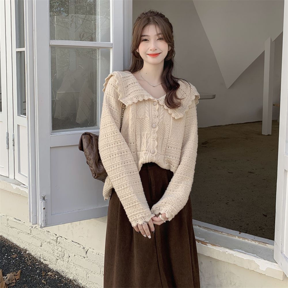 Korean style doll lapel sweet sweater