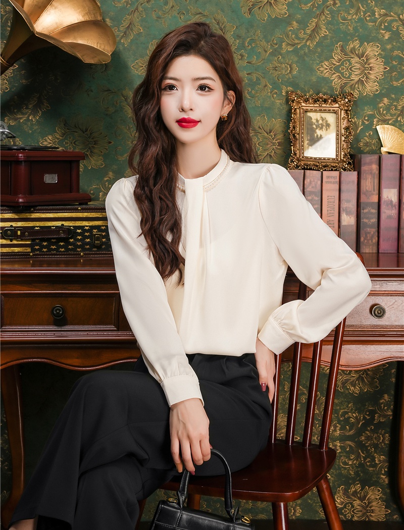 Korean style spring long sleeve satin shirt for women
