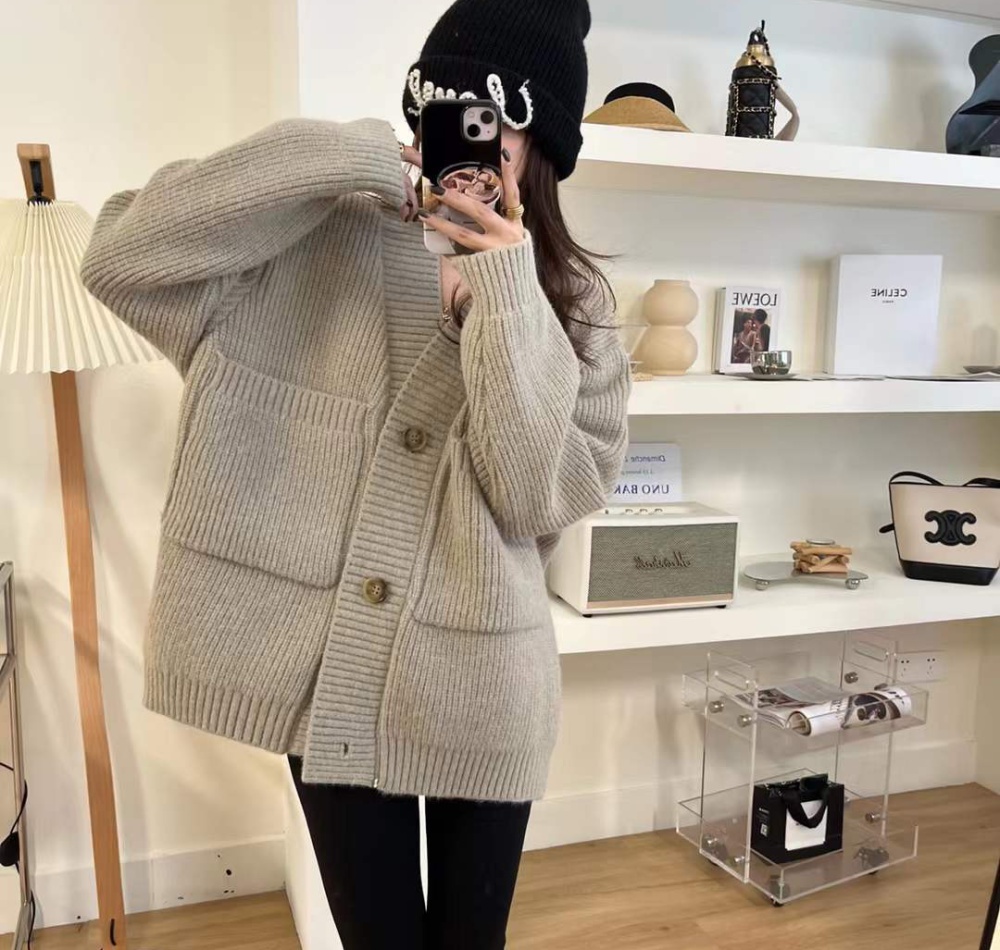 Lazy V-neck sweater Korean style thick coat for women