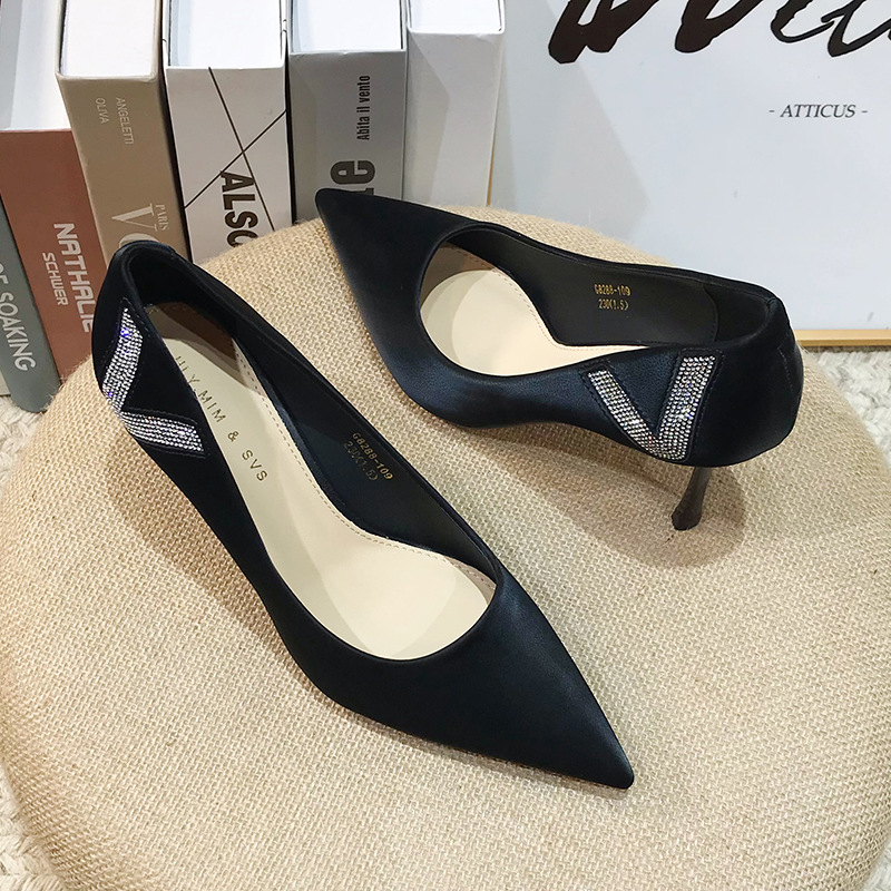 Low middle-heel shoes pointed fine-root high-heeled shoes