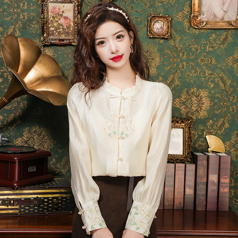 Embroidered long sleeve tops Chinese style shirt for women