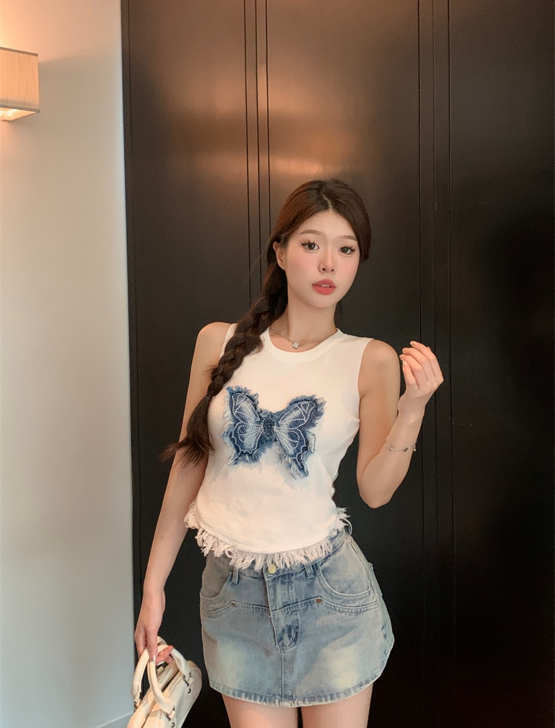 Butterfly embroidery vest spring and summer sweater