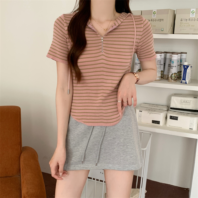 Hooded short sleeve T-shirt half thoracotomy tops for women
