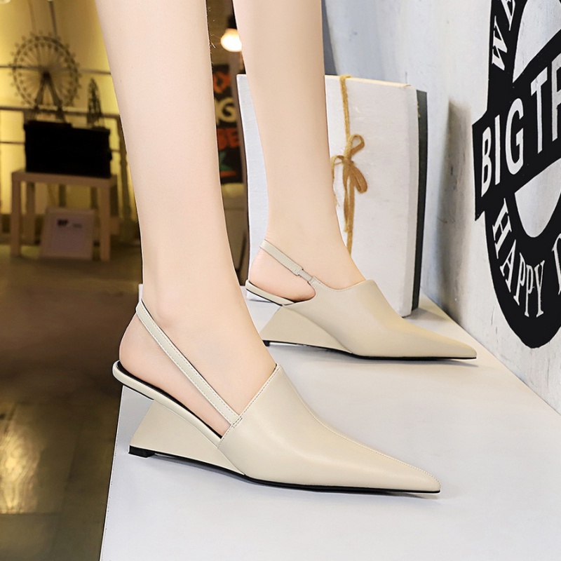 Slipsole European style shoes retro high-heeled sandals