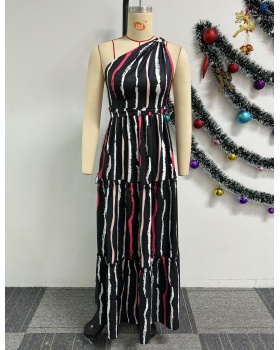 Sloping shoulder sexy splice printing European style dress