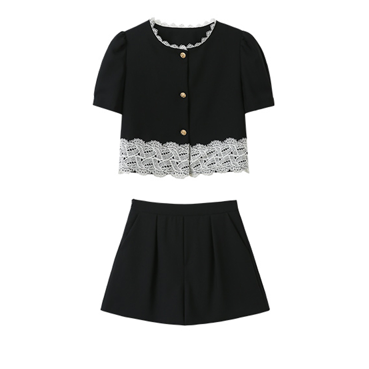 Small fellow chanelstyle shorts show young tops 2pcs set