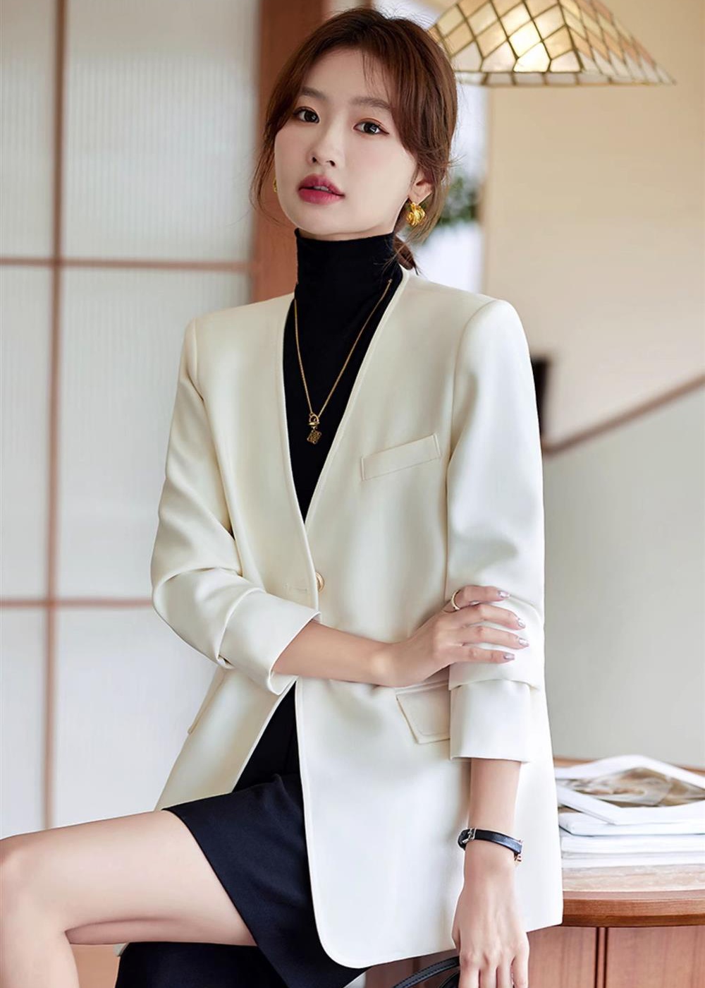White niche coat spring and autumn business suit for women