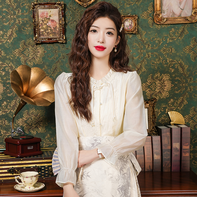 Spring round neck shirt Chinese style wood ear tops
