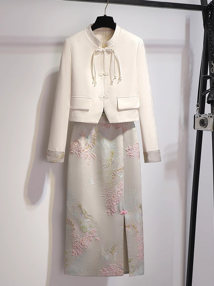 Satin Chinese style fashionable embroidery skirt 2pcs set