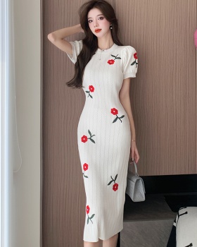 Puff sleeve embroidery temperament rose dress for women