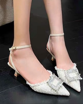 Spring and summer thick pointed low sandals