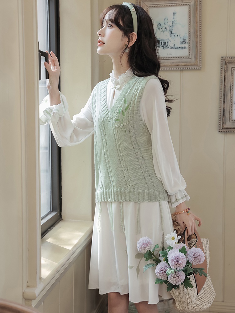 Refreshing retro dress knitted long sleeve waistcoat a set