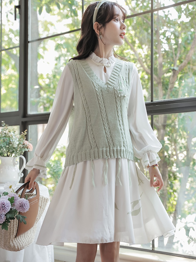 Refreshing retro dress knitted long sleeve waistcoat a set