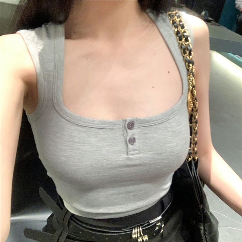 Spring knitted wears outside vest sports enticement tops