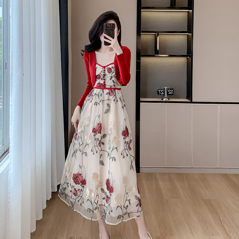 Floral France style sling stereoscopic red embroidery dress
