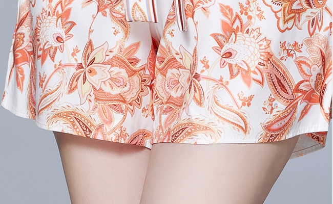 Fine multi buckles shorts frenum shirt a set for women