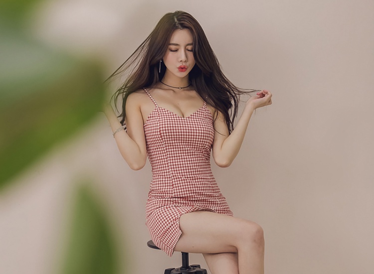 Sexy halter short sling plaid slim Korean style dress