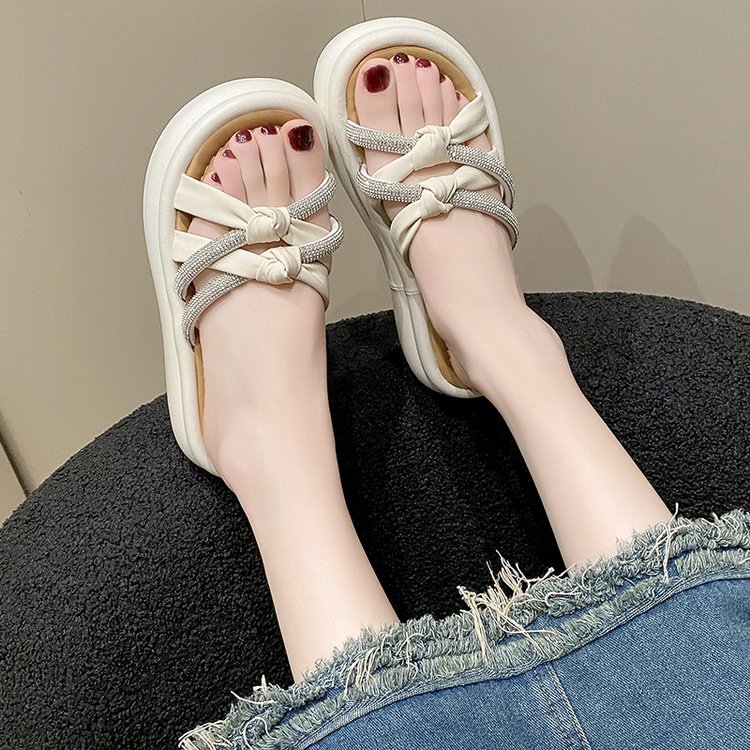 Sandy beach Casual slippers thick crust fish mouth shoes for women