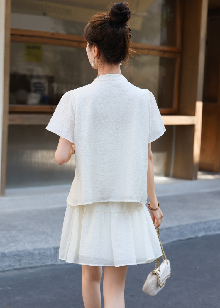 Summer shirt embroidered T-back a set for women