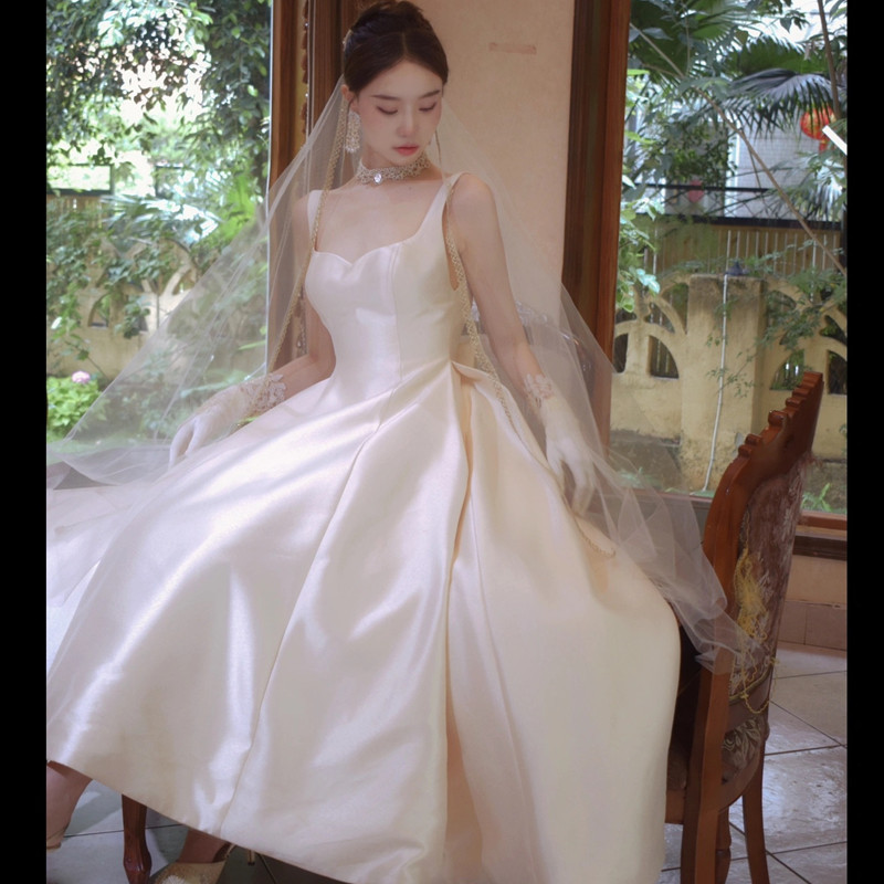 Simple satin small fellow dress light sling wedding dress