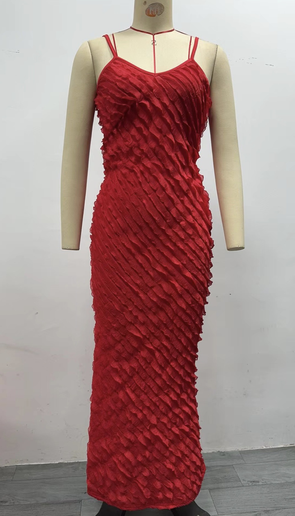 V-neck crimp sling European style low-cut mermaid slim dress