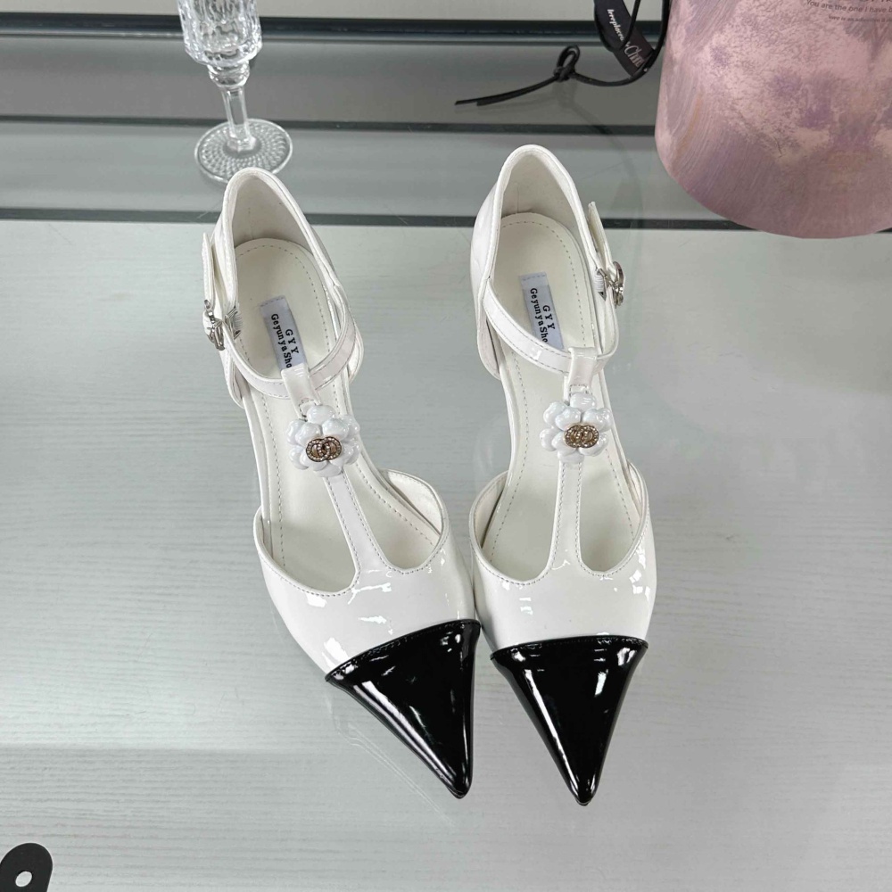 Chanelstyle fine-root low pointed shoes