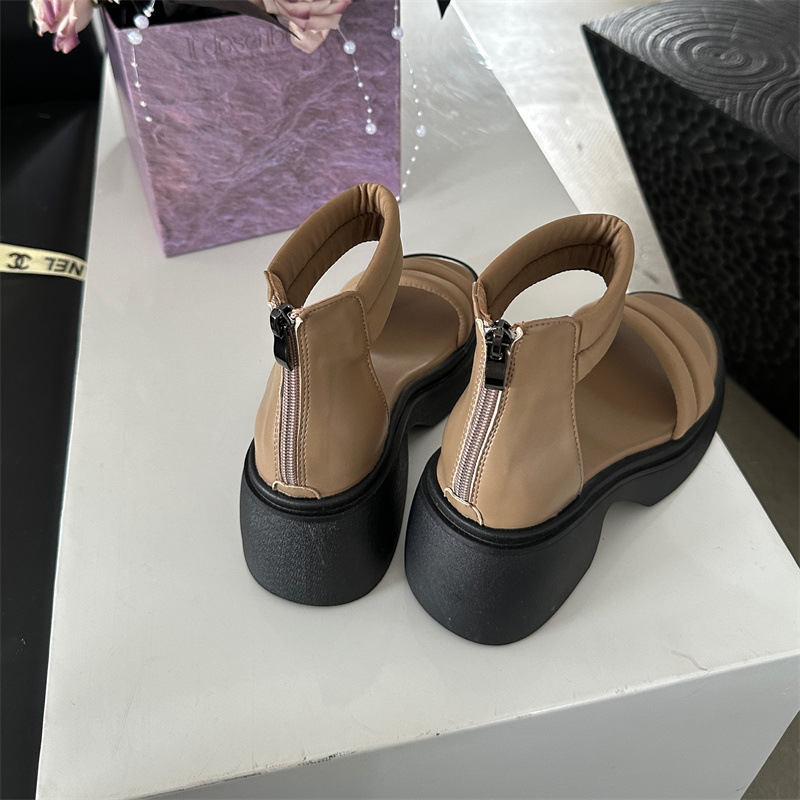 Thick black rome sandals low simple open toe shoes