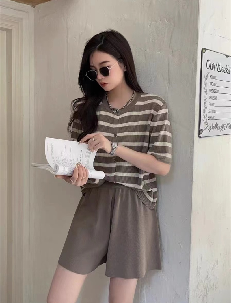 Knitted stripe tops wide leg spring and summer shorts 2pcs set