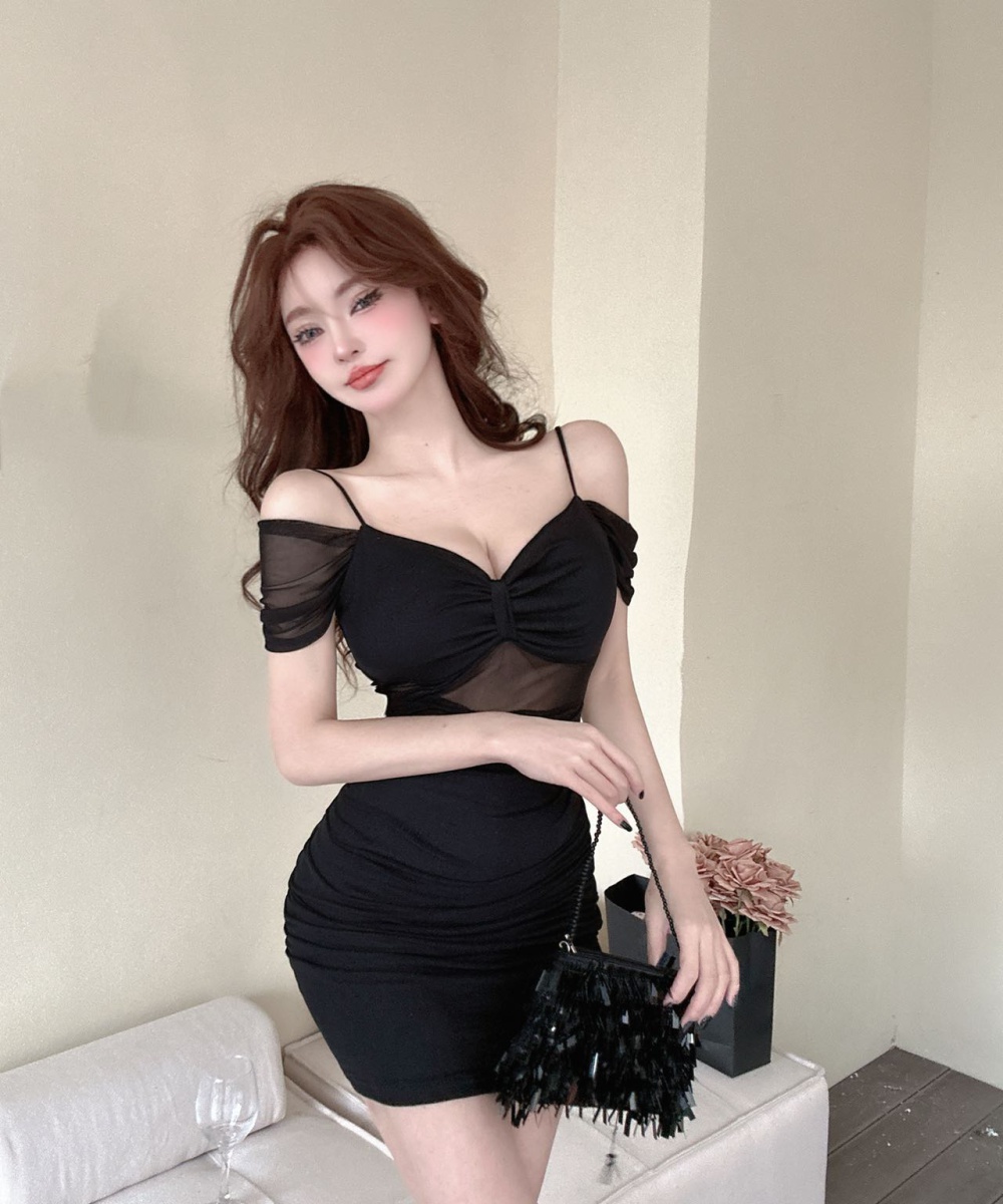 Sling bottoming low-cut sexy package hip dress