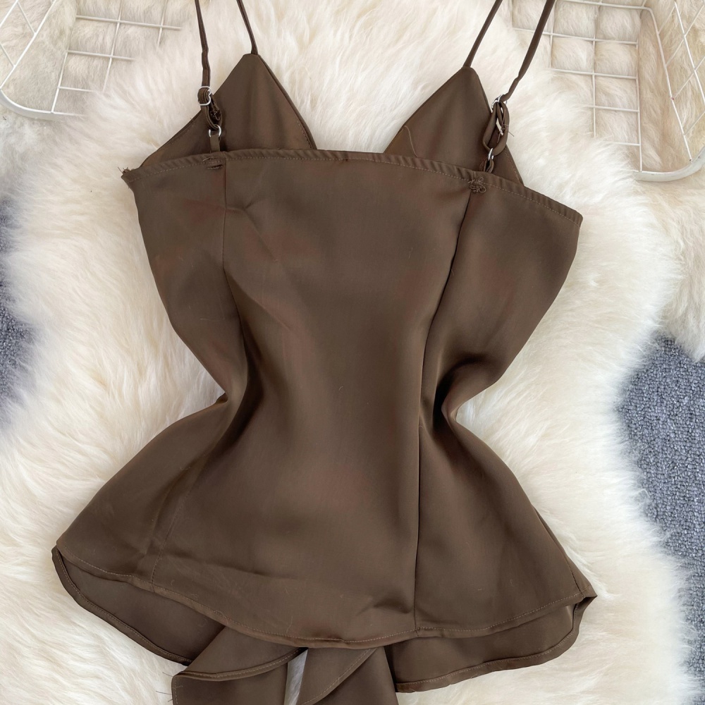 Slim fold vest sling lotus leaf edges tops for women